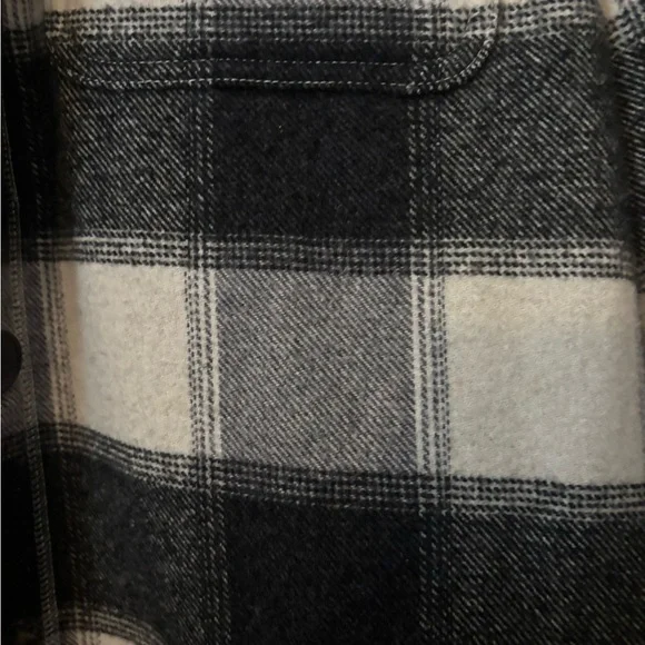 Shacket - Picture 2 of 4